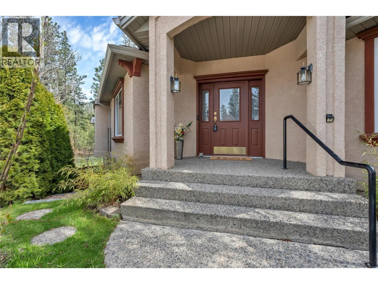 3008 Quail Crescent