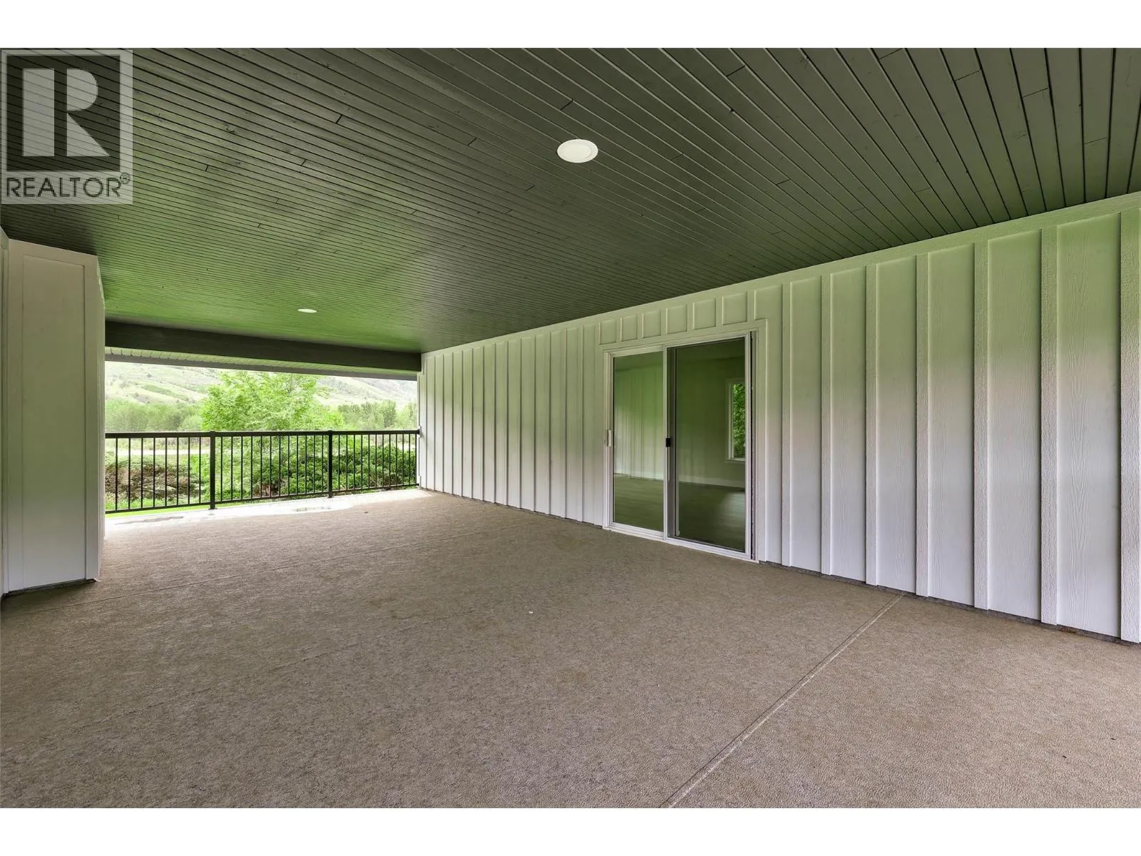 3279 SCHUBERT Road
