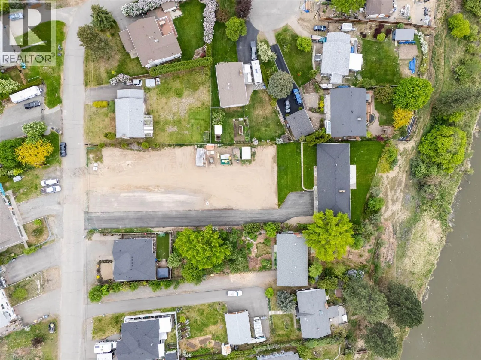 3279 SCHUBERT Road