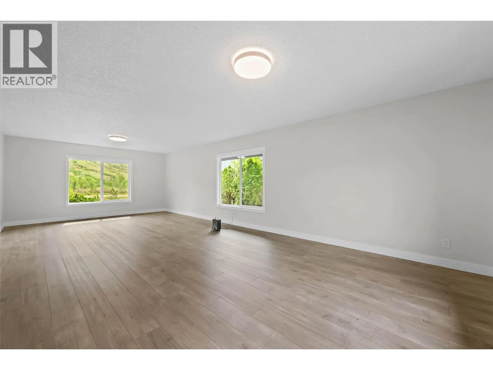 3279 SCHUBERT Road