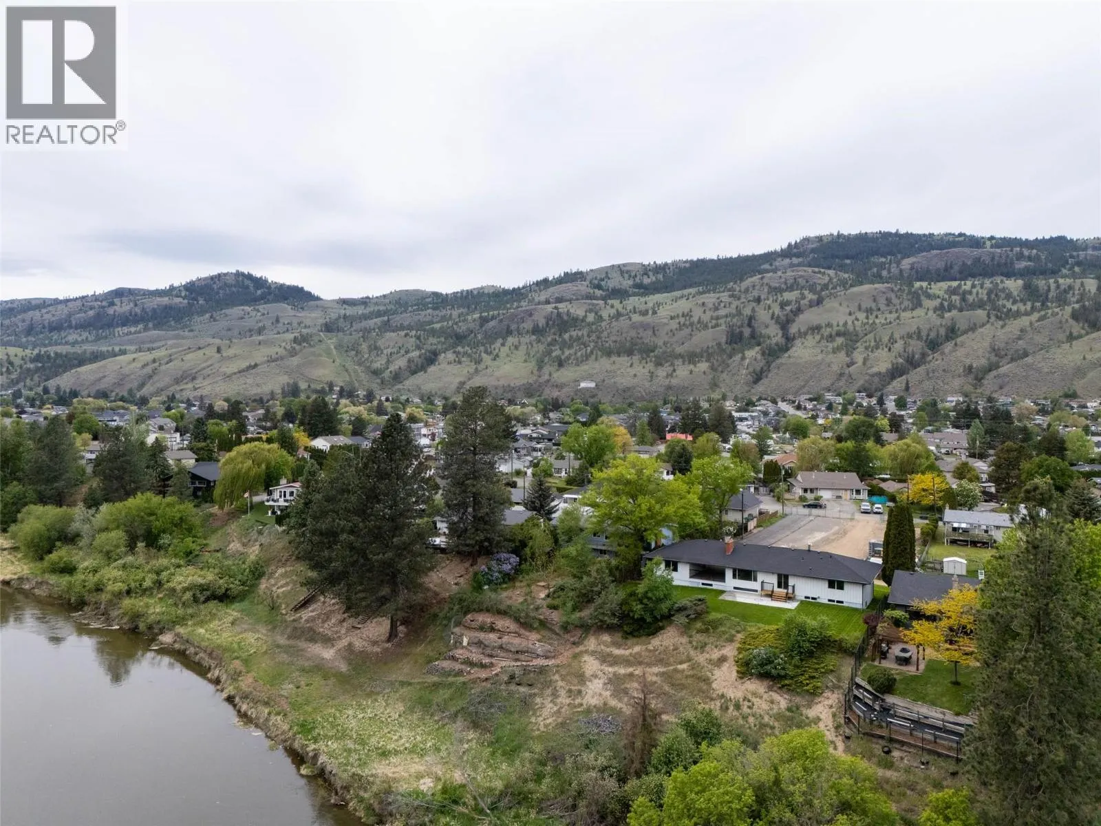 3279 SCHUBERT Road