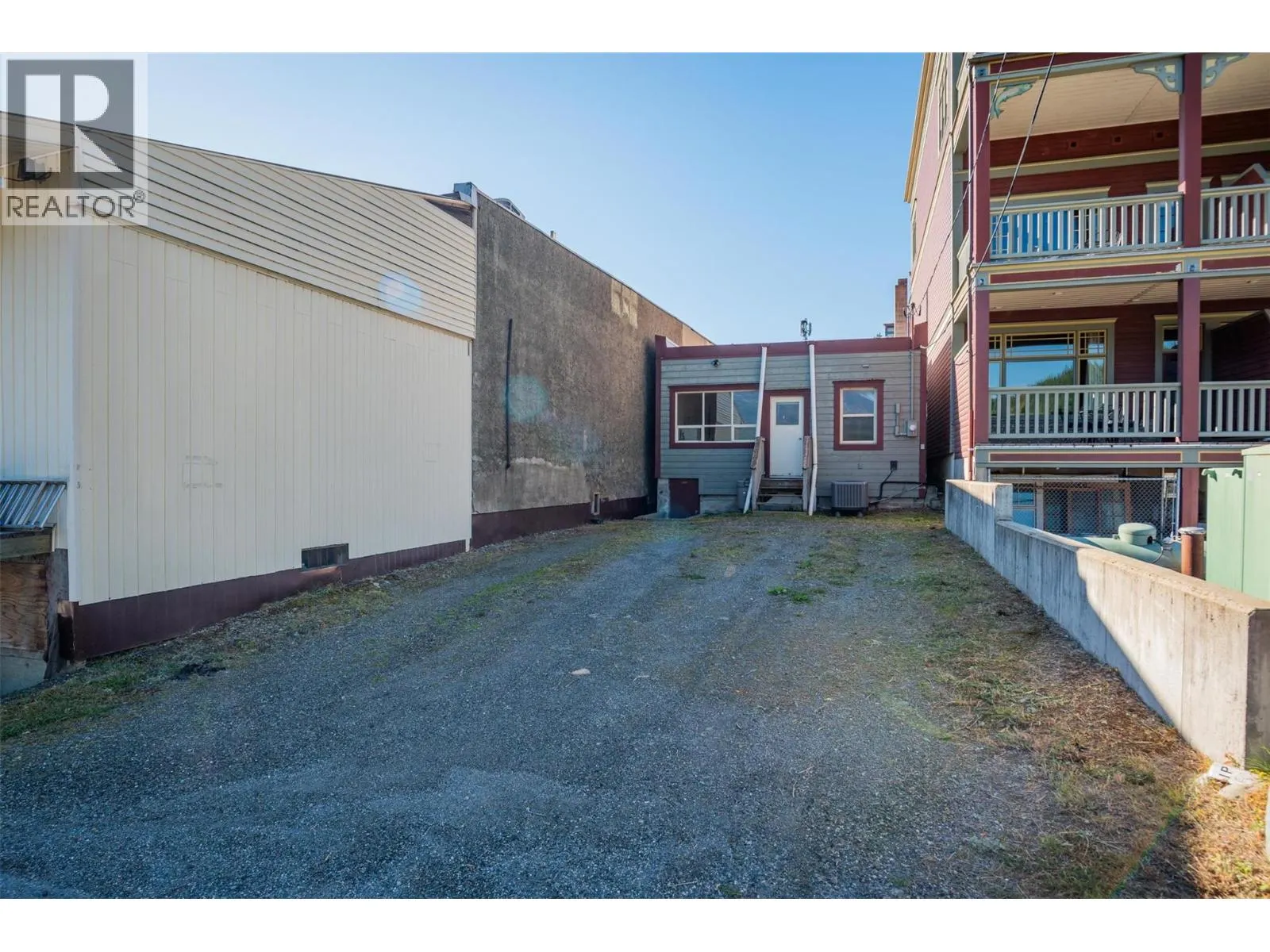 424 Front Street