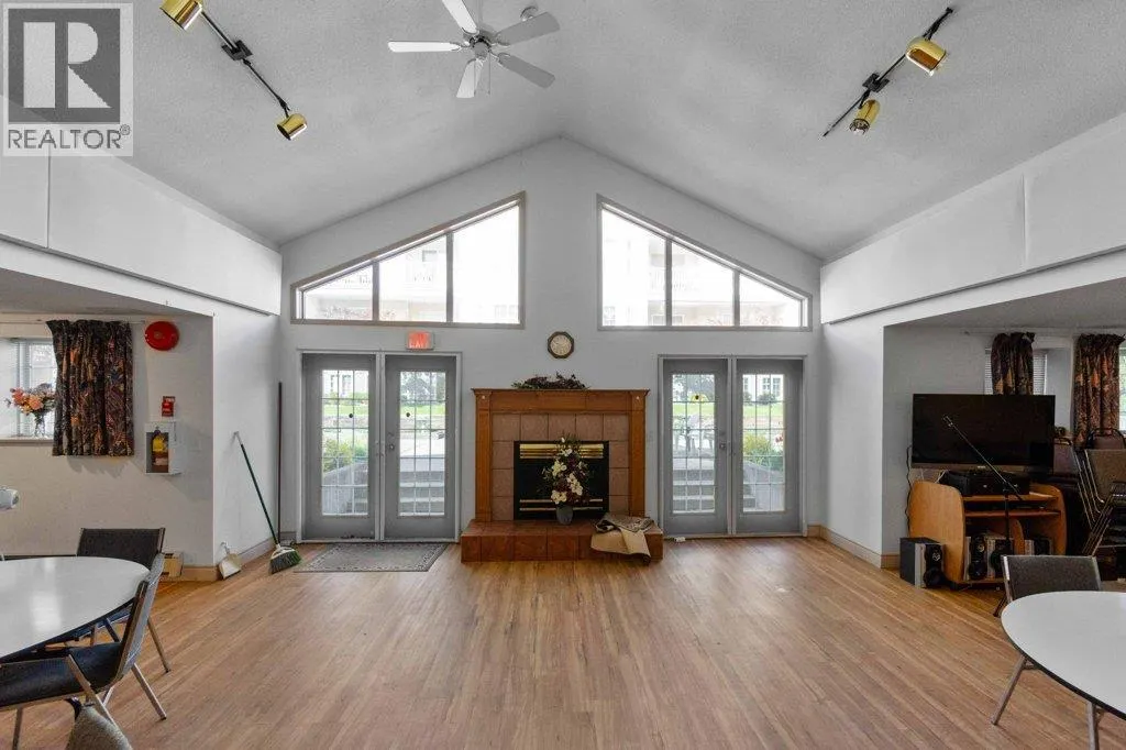251 6 Street SE Unit# 104