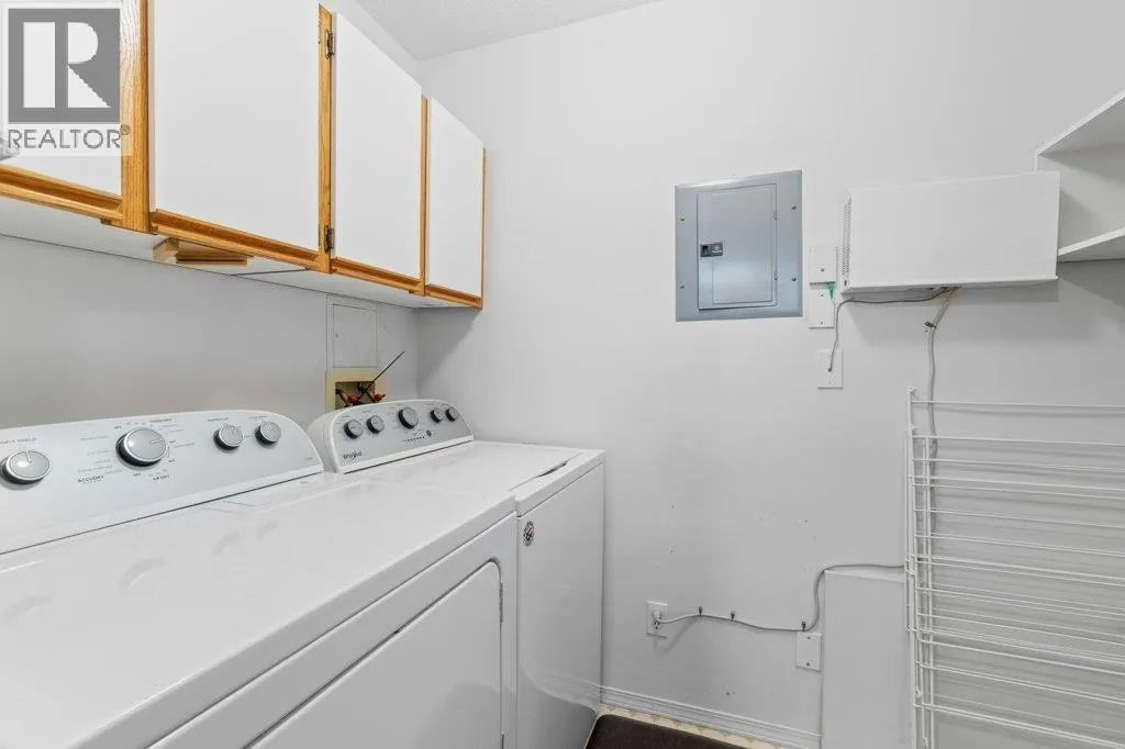 251 6 Street SE Unit# 104