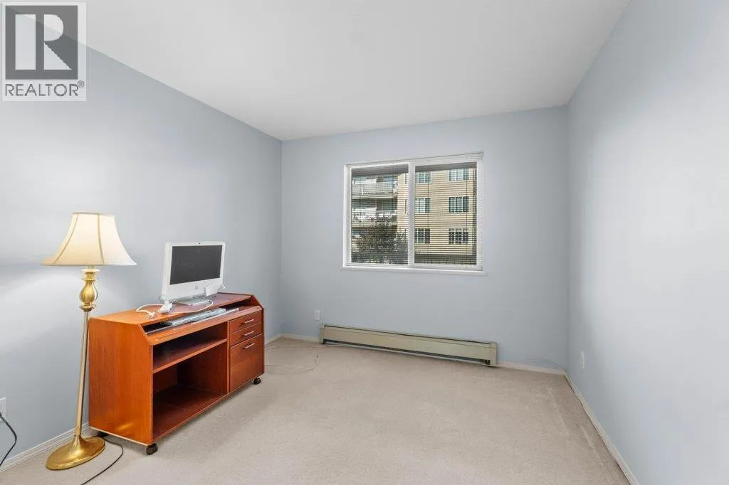 251 6 Street SE Unit# 104