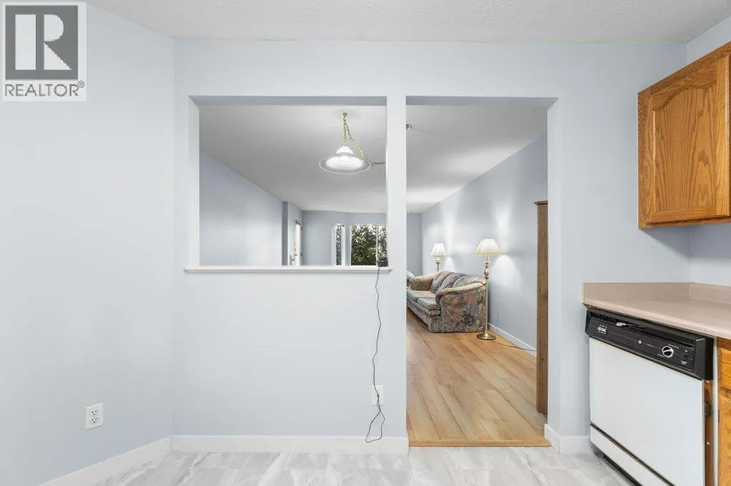251 6 Street SE Unit# 104