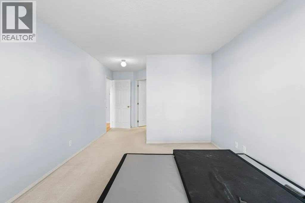251 6 Street SE Unit# 104