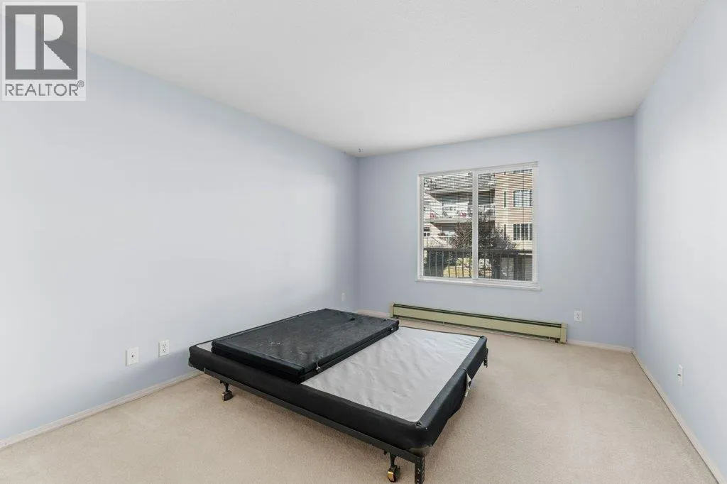 251 6 Street SE Unit# 104