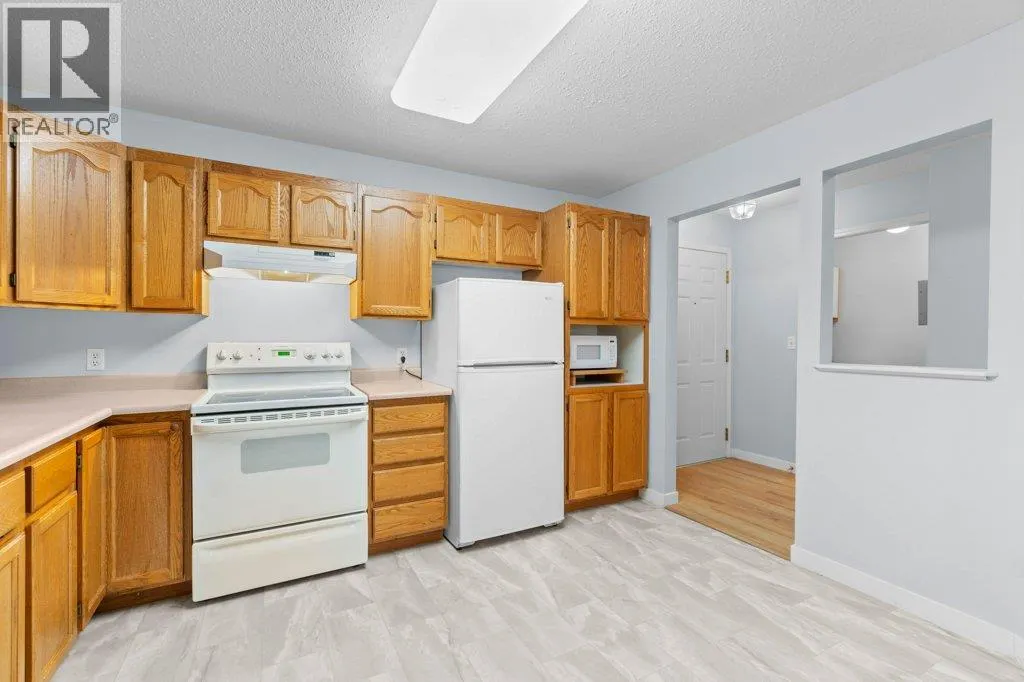 251 6 Street SE Unit# 104