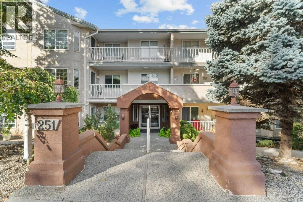 251 6 Street SE Unit# 104