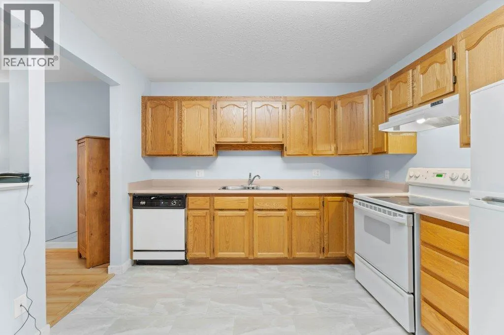251 6 Street SE Unit# 104