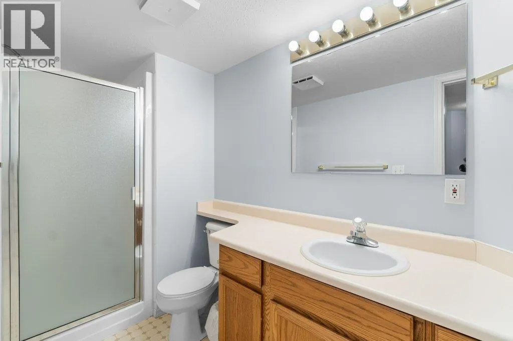 251 6 Street SE Unit# 104