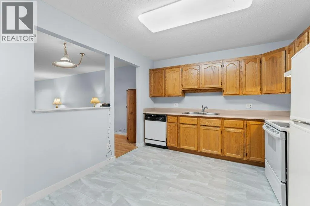 251 6 Street SE Unit# 104
