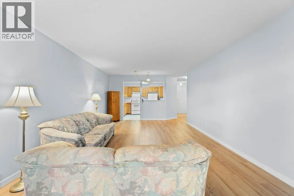 251 6 Street SE Unit# 104