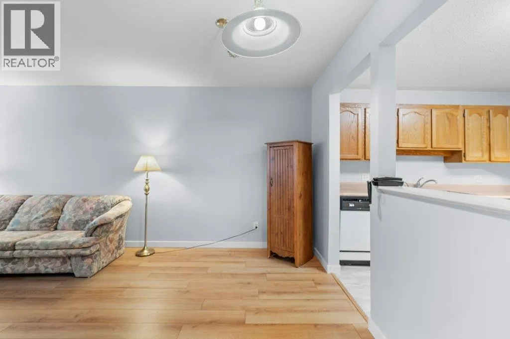 251 6 Street SE Unit# 104