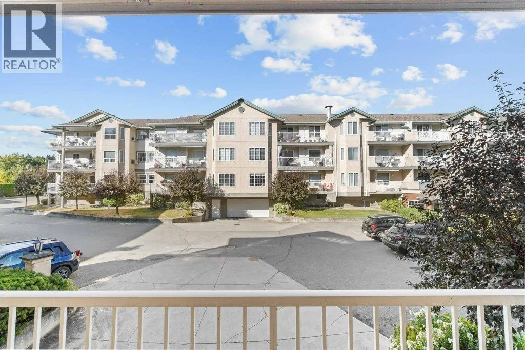 251 6 Street SE Unit# 104