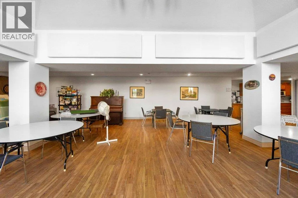 251 6 Street SE Unit# 104
