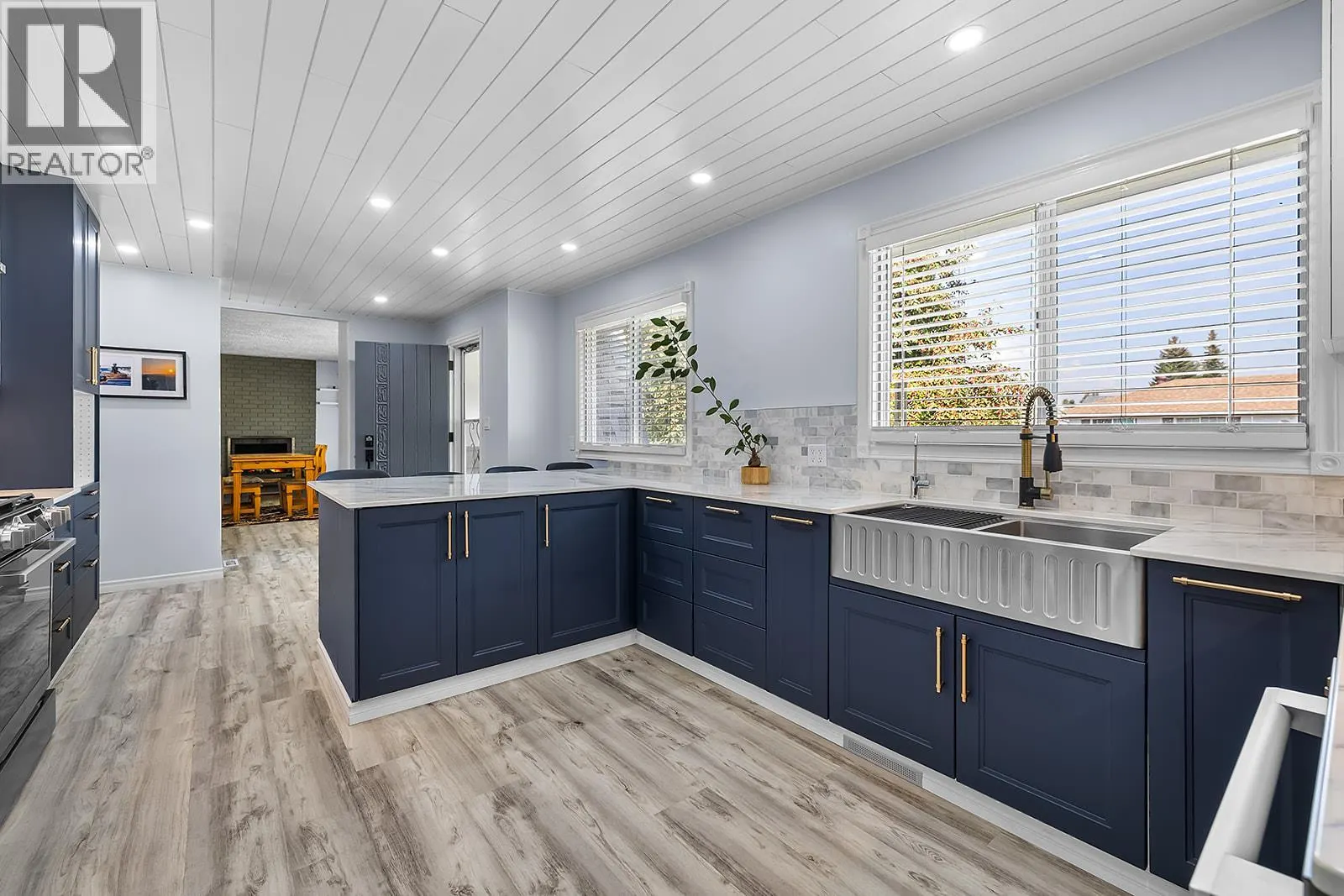 452 MOUNTAIN ASH Crescent