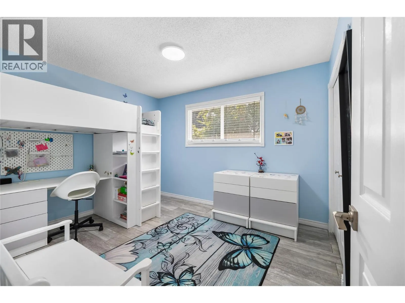 452 MOUNTAIN ASH Crescent