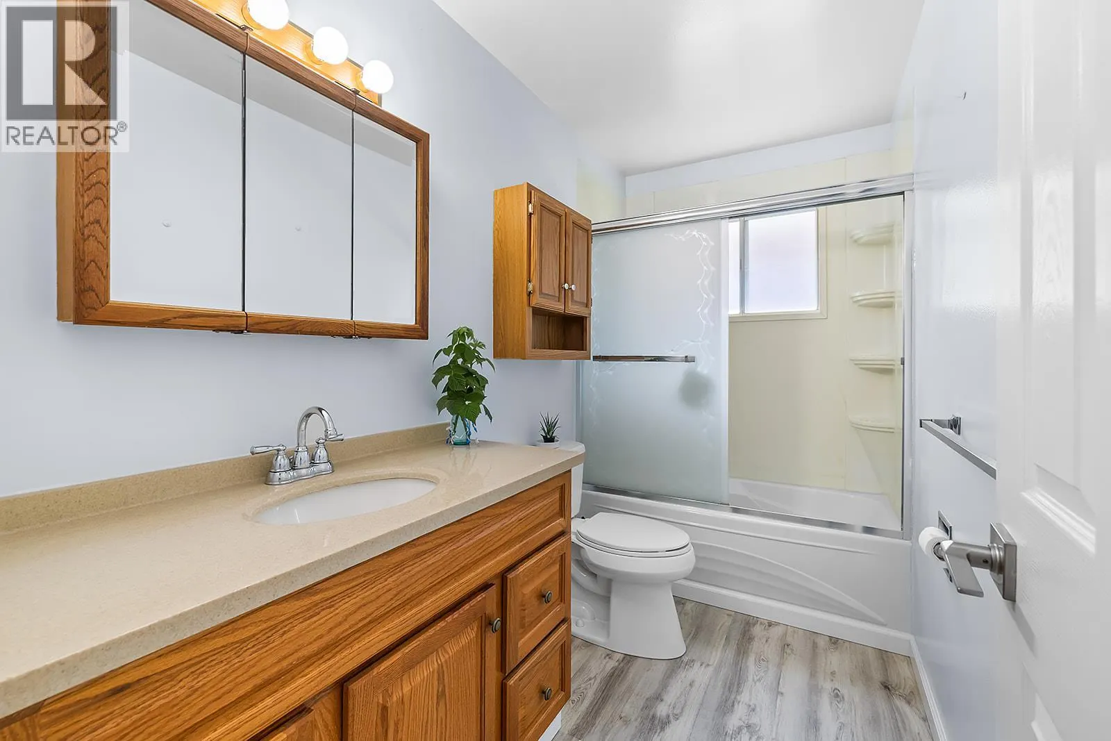 452 MOUNTAIN ASH Crescent
