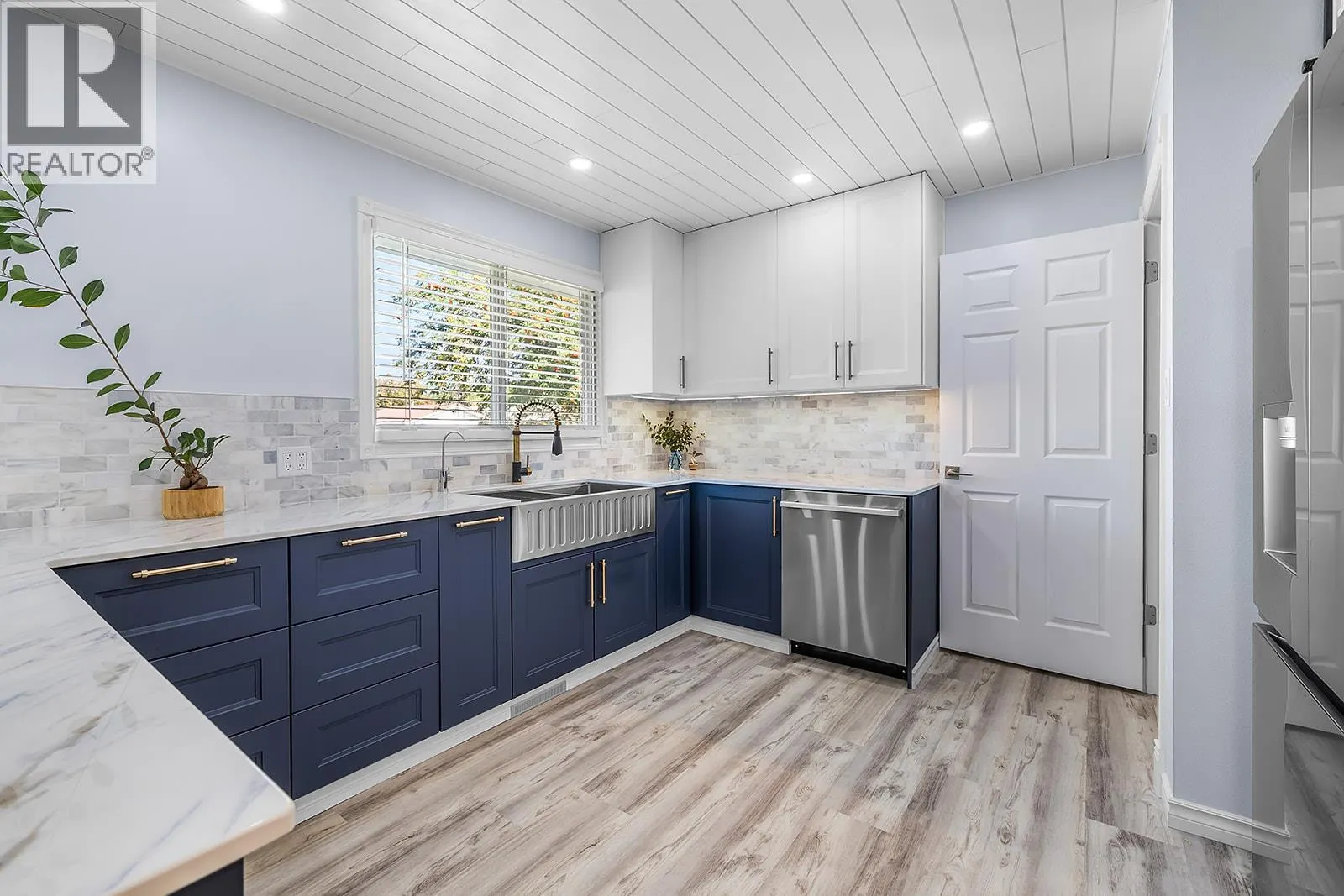 452 MOUNTAIN ASH Crescent