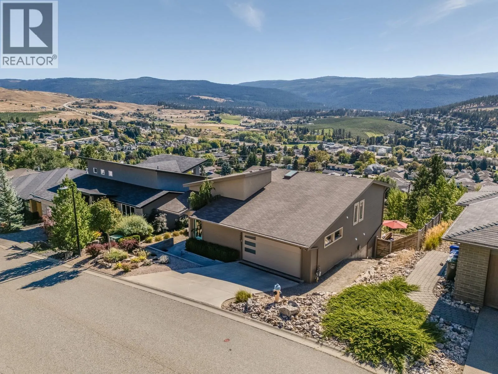 1040 Henderson Drive