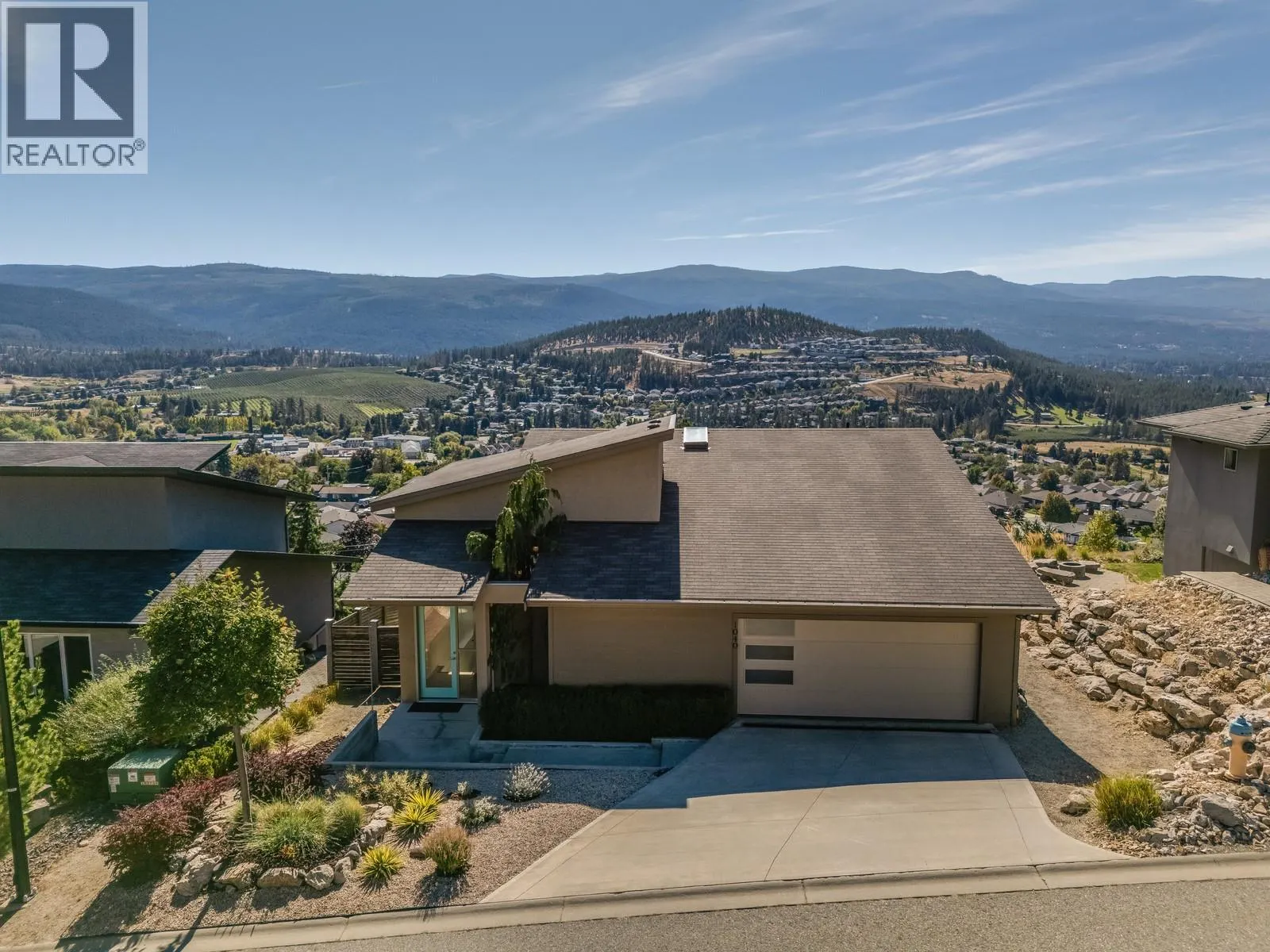 1040 Henderson Drive