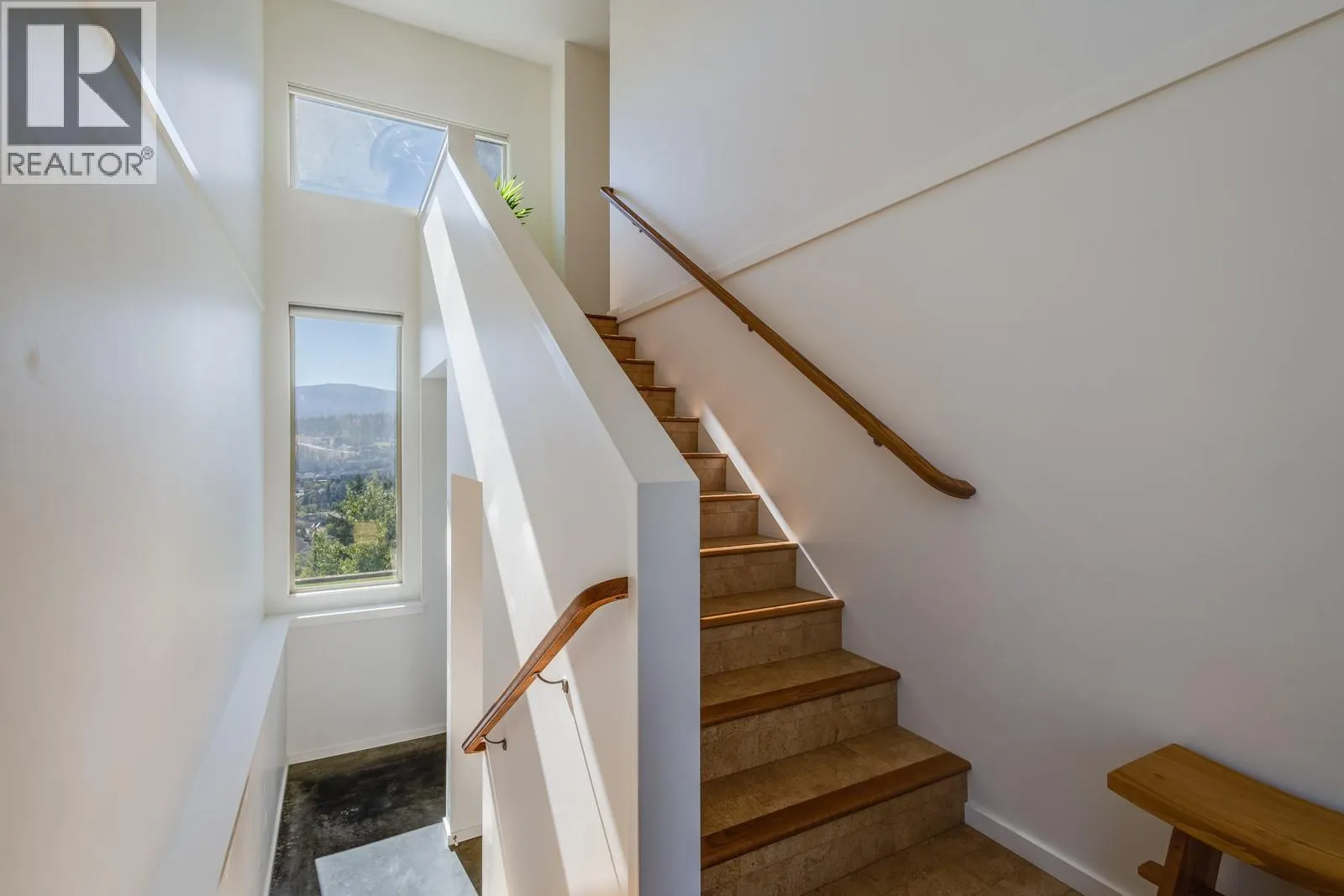 1040 Henderson Drive