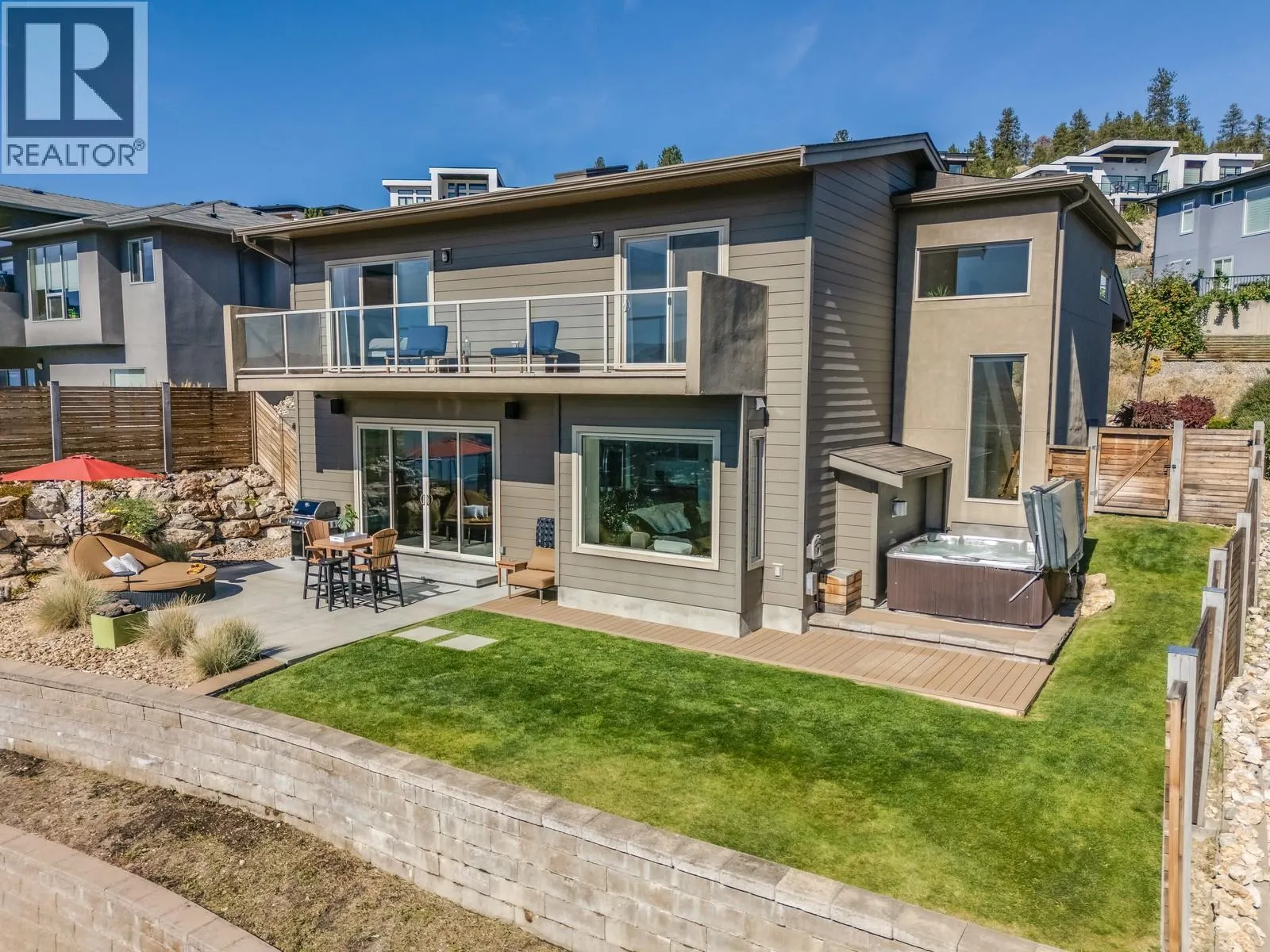 1040 Henderson Drive