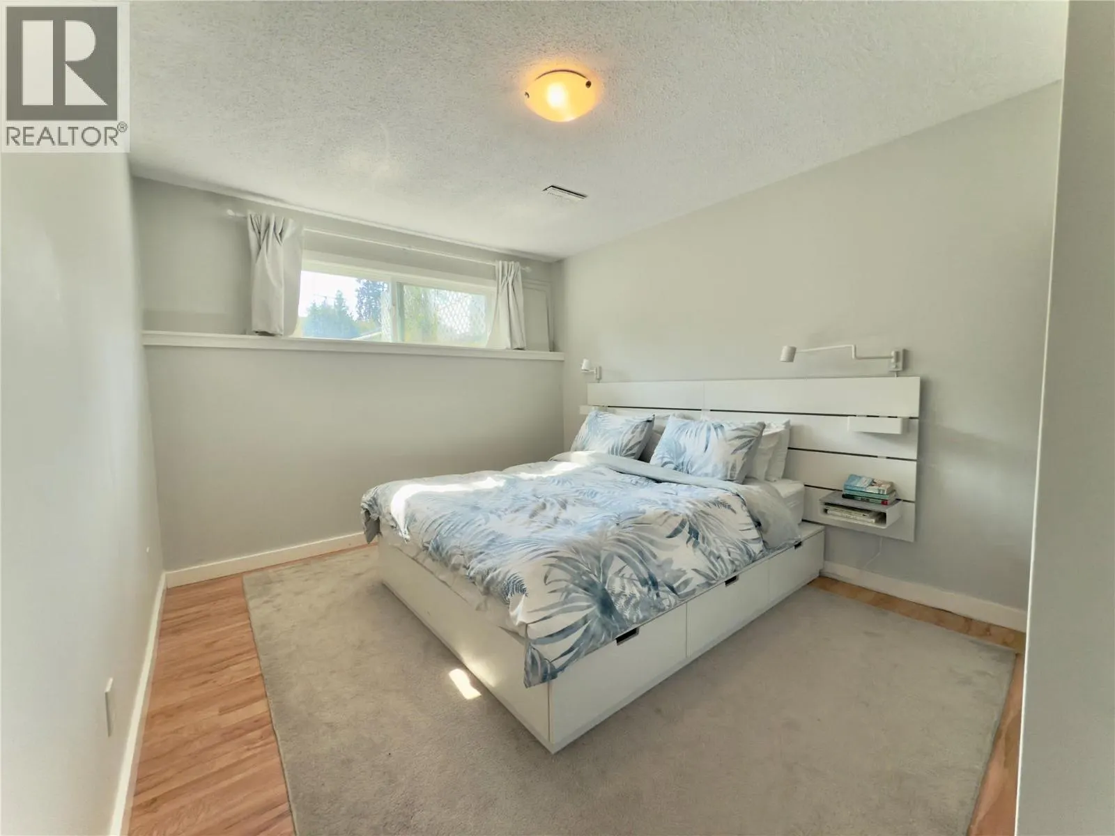 488 Stanley Crescent