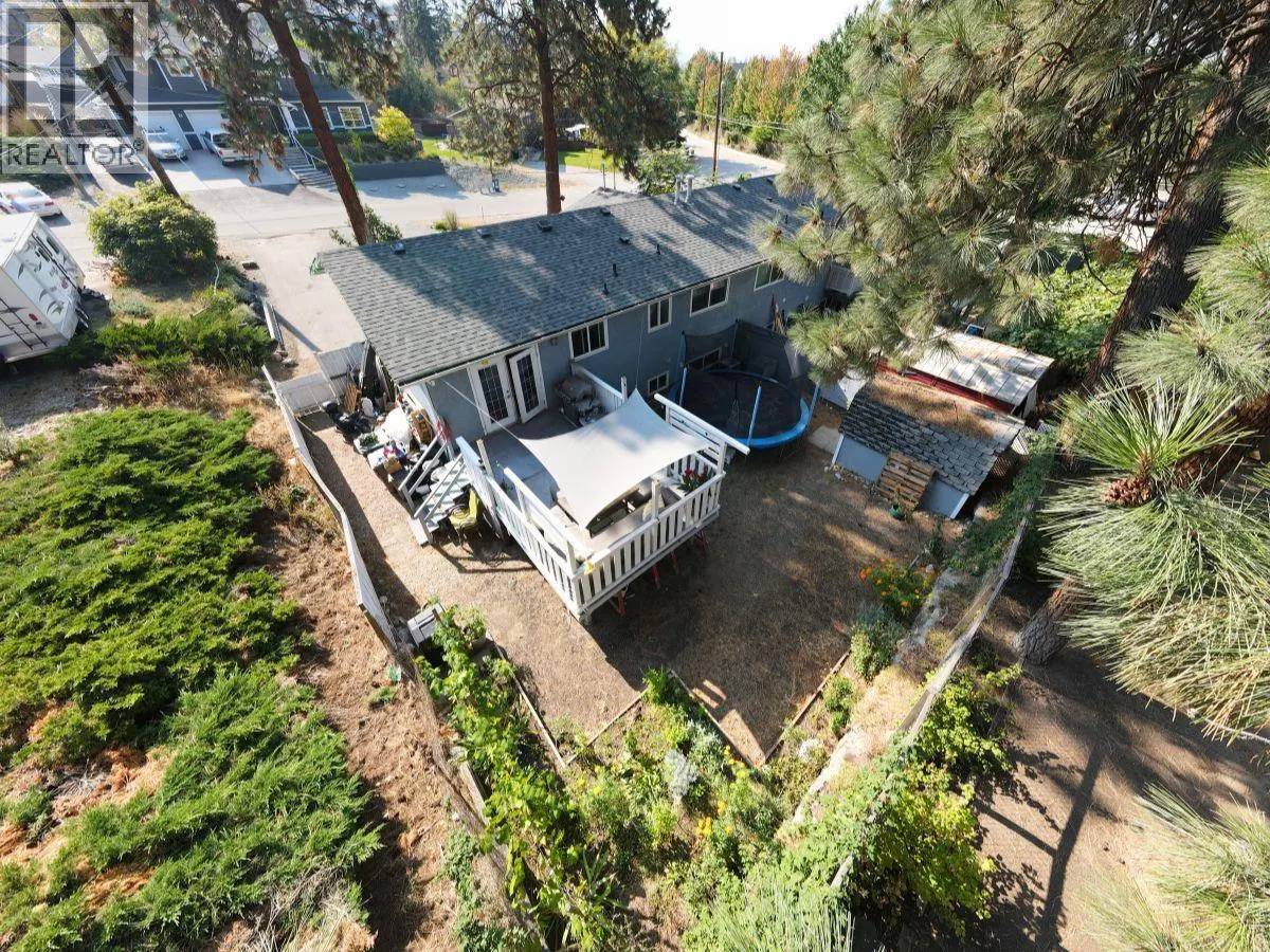 488 Stanley Crescent