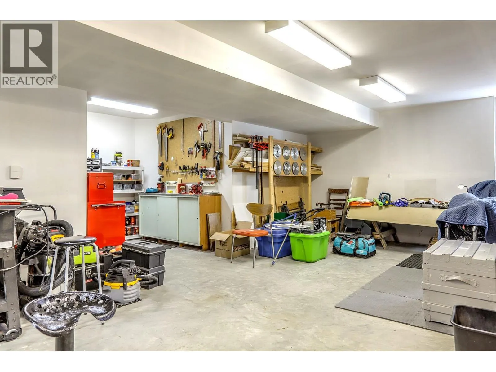 8905 Orchard Ridge Drive