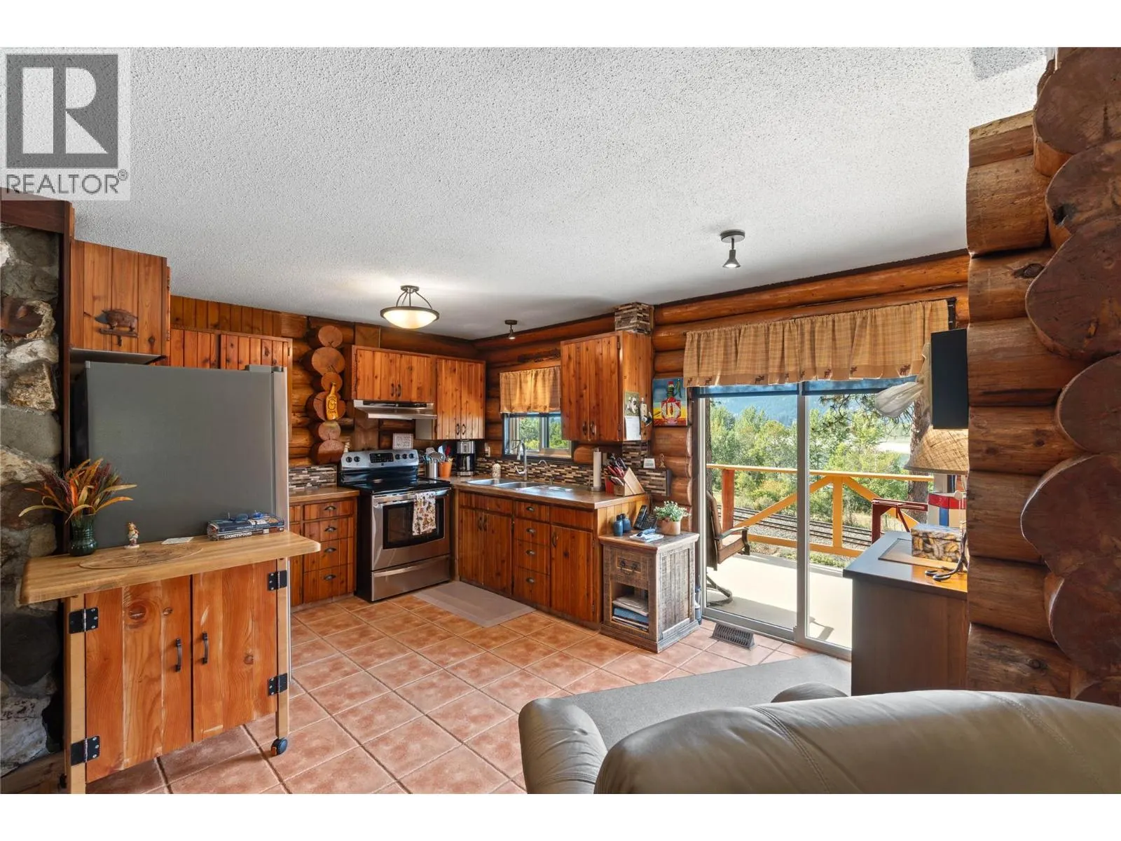 7969 Yellowhead Highway