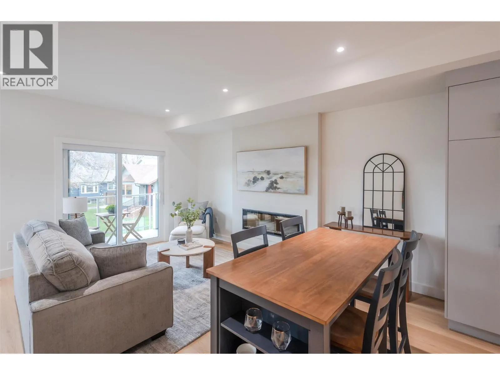 770 Argyle Street Unit# 106