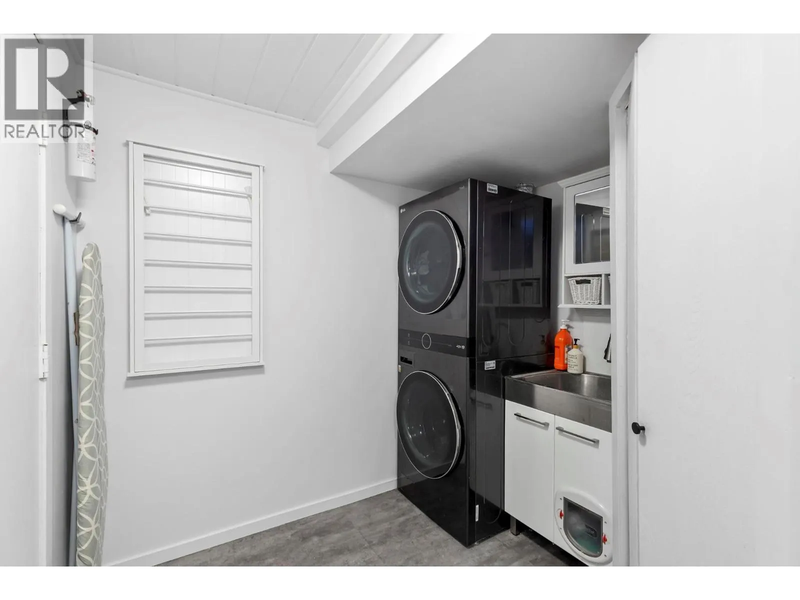 1525 Hollywood Road S