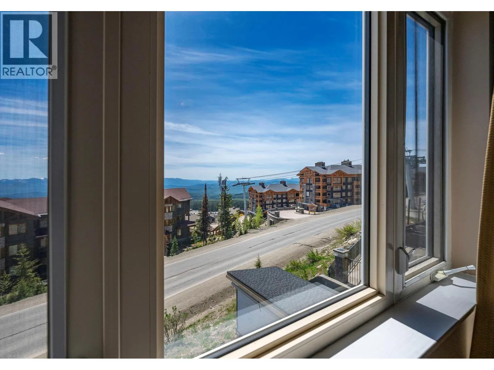 5275 Big White Road Unit# 212