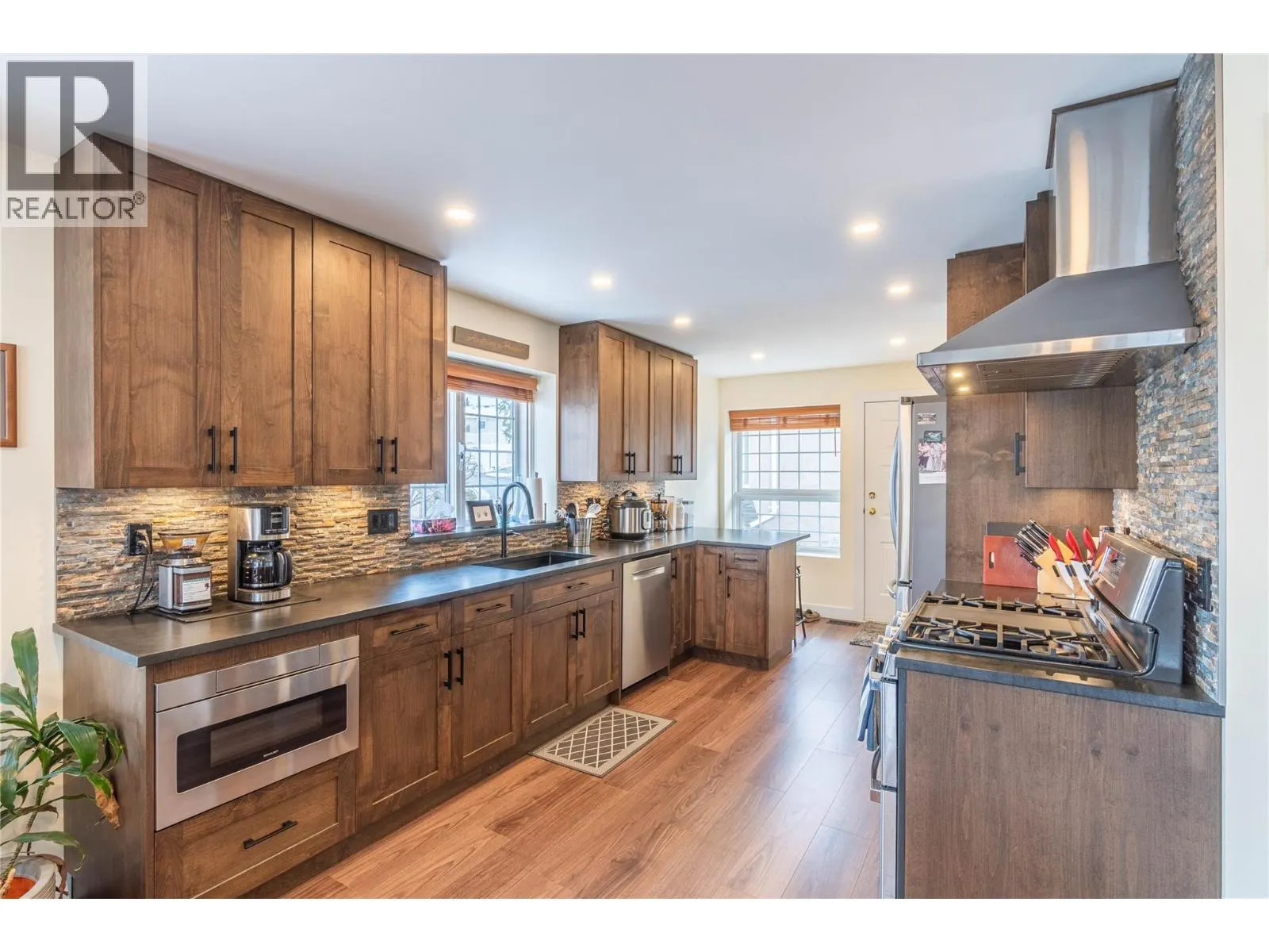 2020 Van Horne Drive Unit# 13