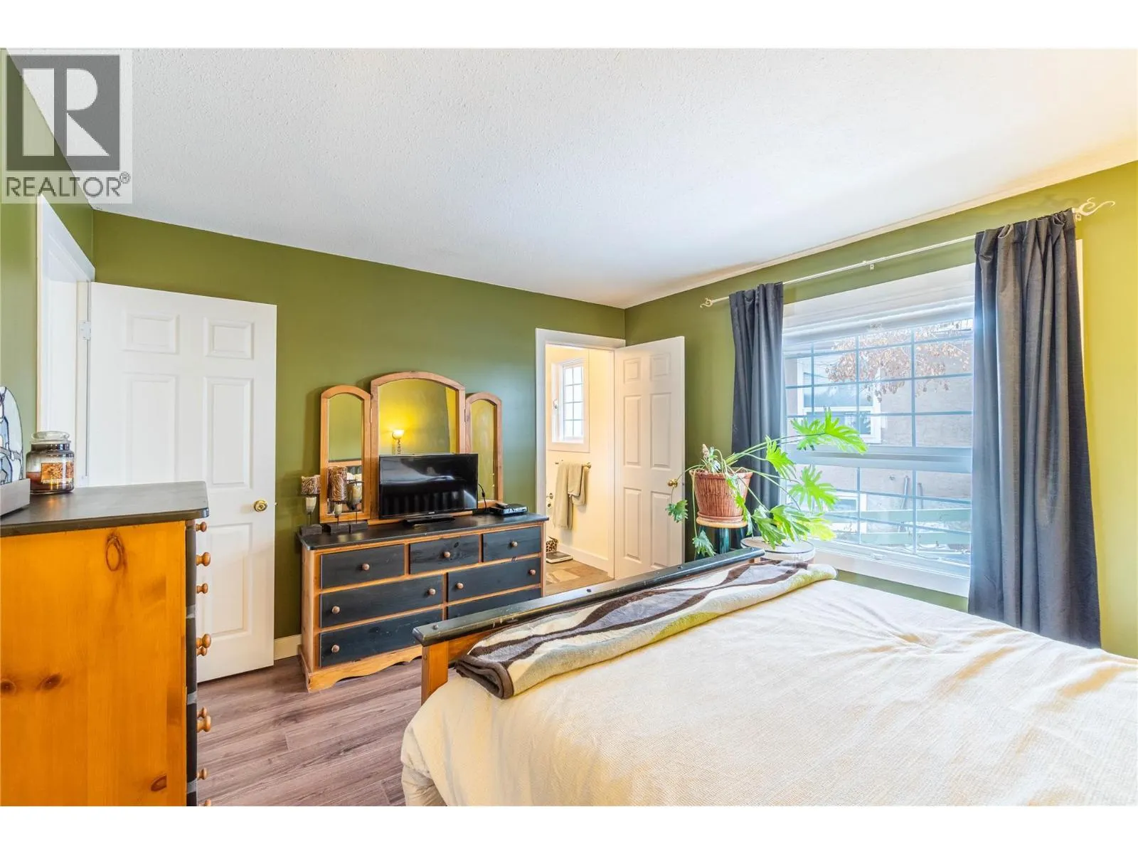 2020 Van Horne Drive Unit# 13