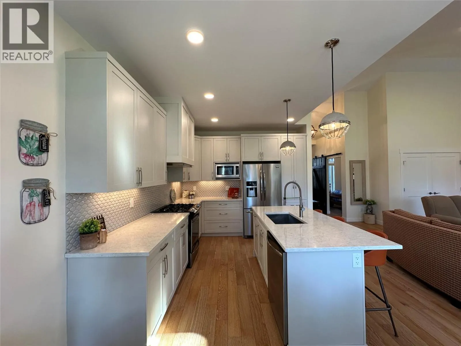 1881 FOXWOOD Trail