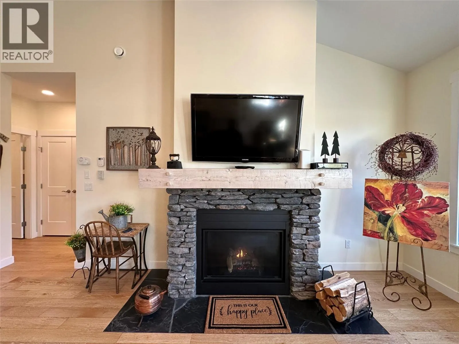 1881 FOXWOOD Trail