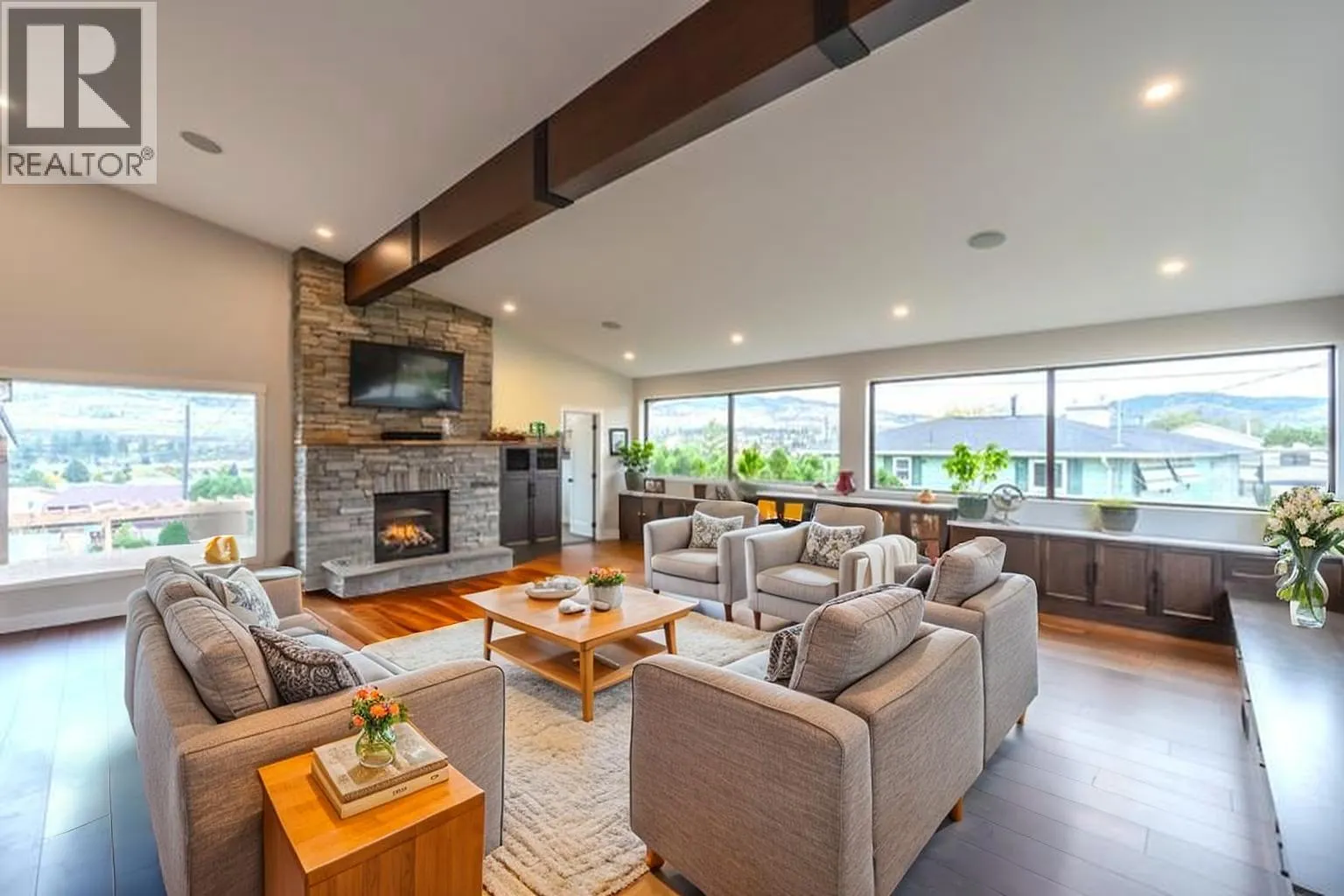 6521 BELLEVUE Drive