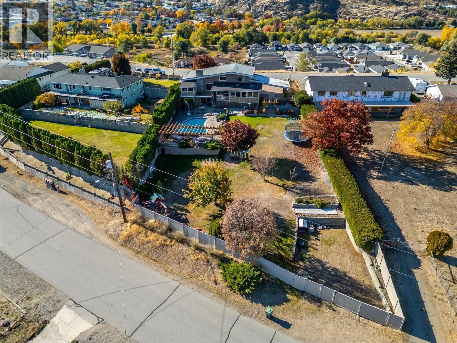 6521 BELLEVUE Drive