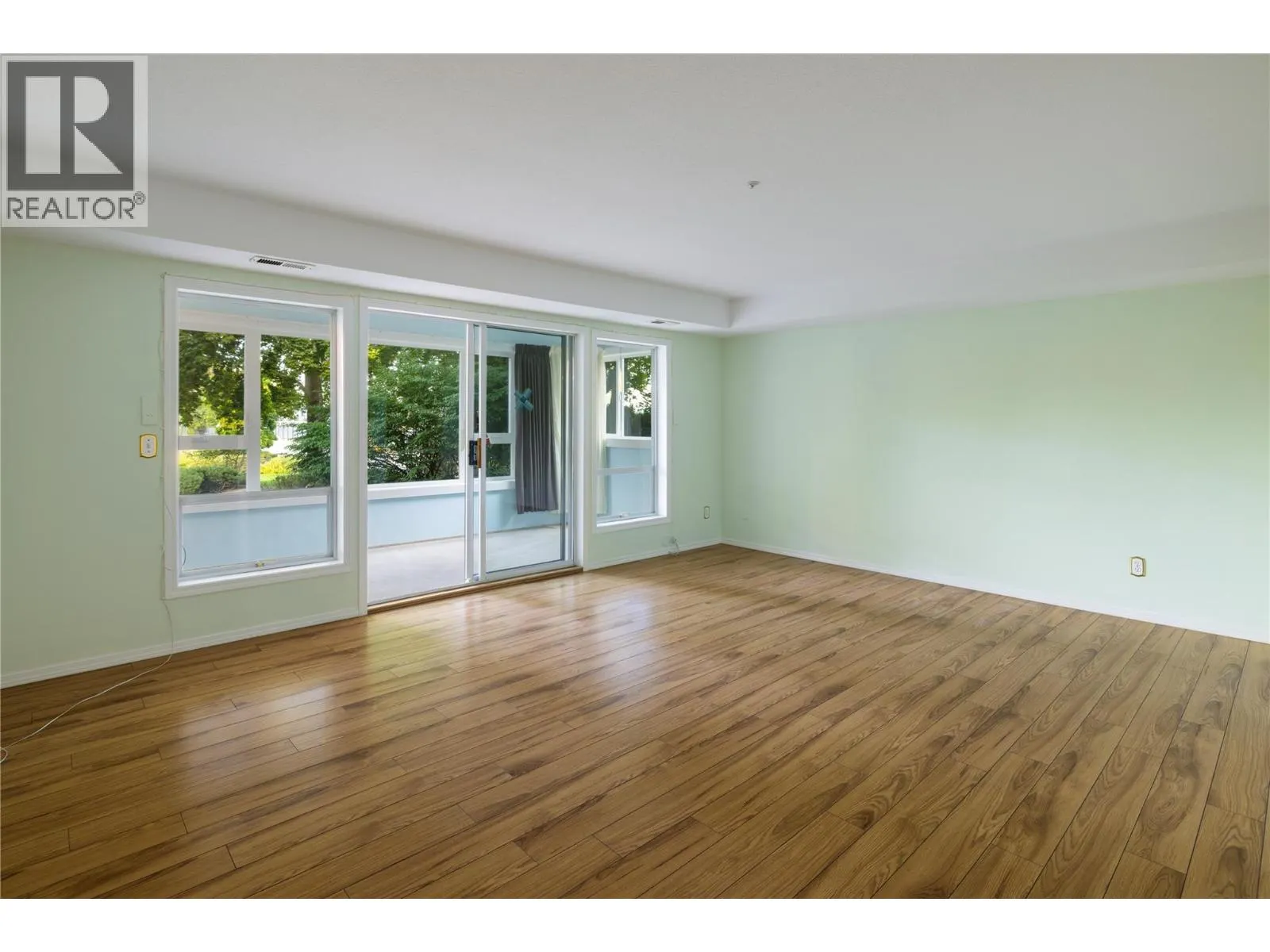 1045 Sutherland Avenue Unit# 115B