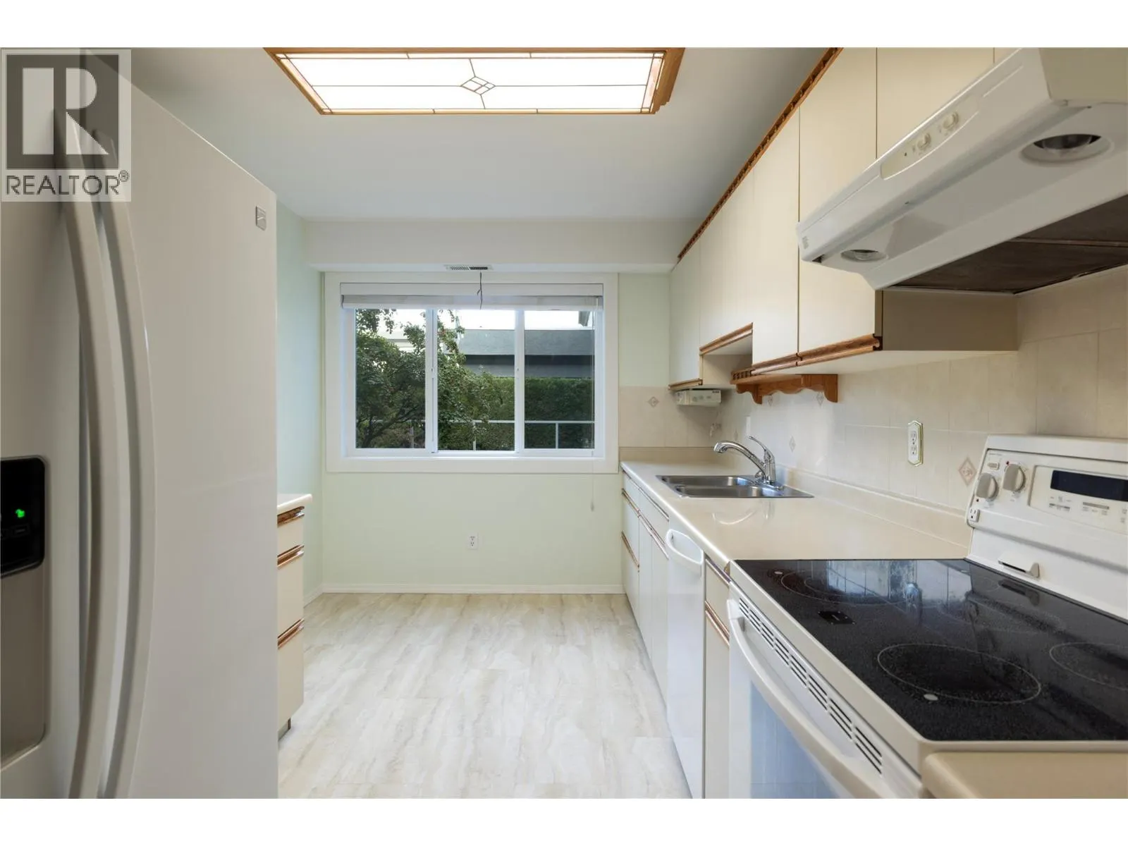 1045 Sutherland Avenue Unit# 115B