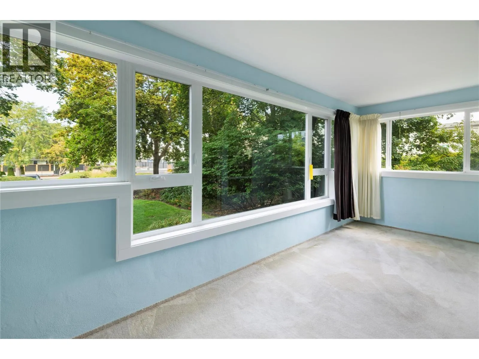 1045 Sutherland Avenue Unit# 115B