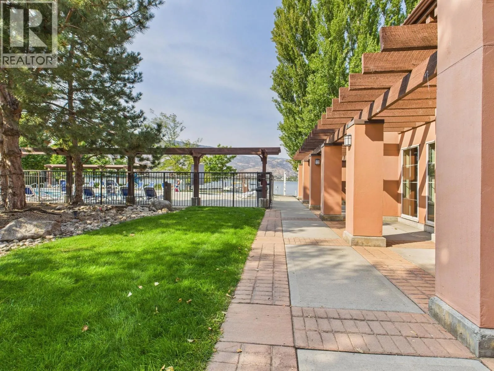7600 Cottonwood Drive Unit# 40