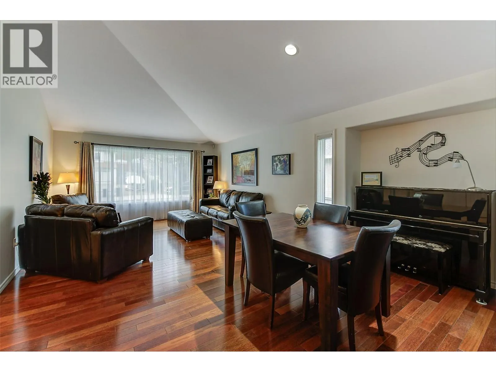 355 Woodpark Crescent