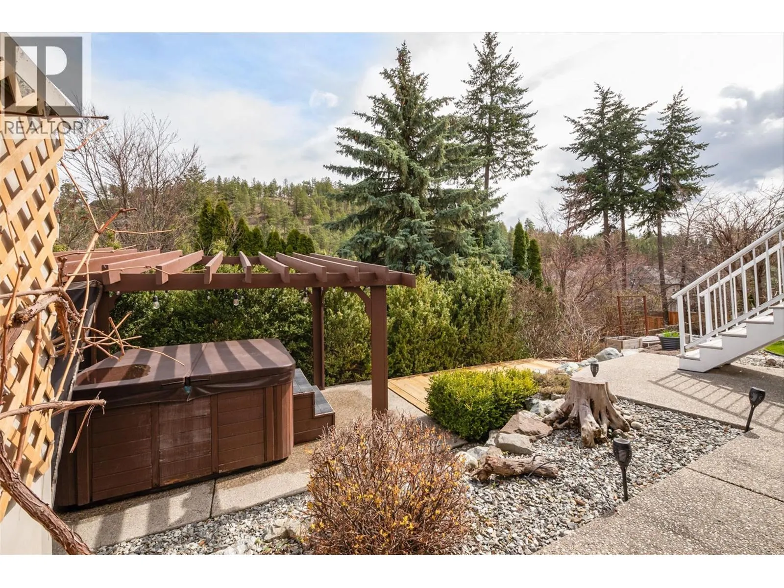 355 Woodpark Crescent