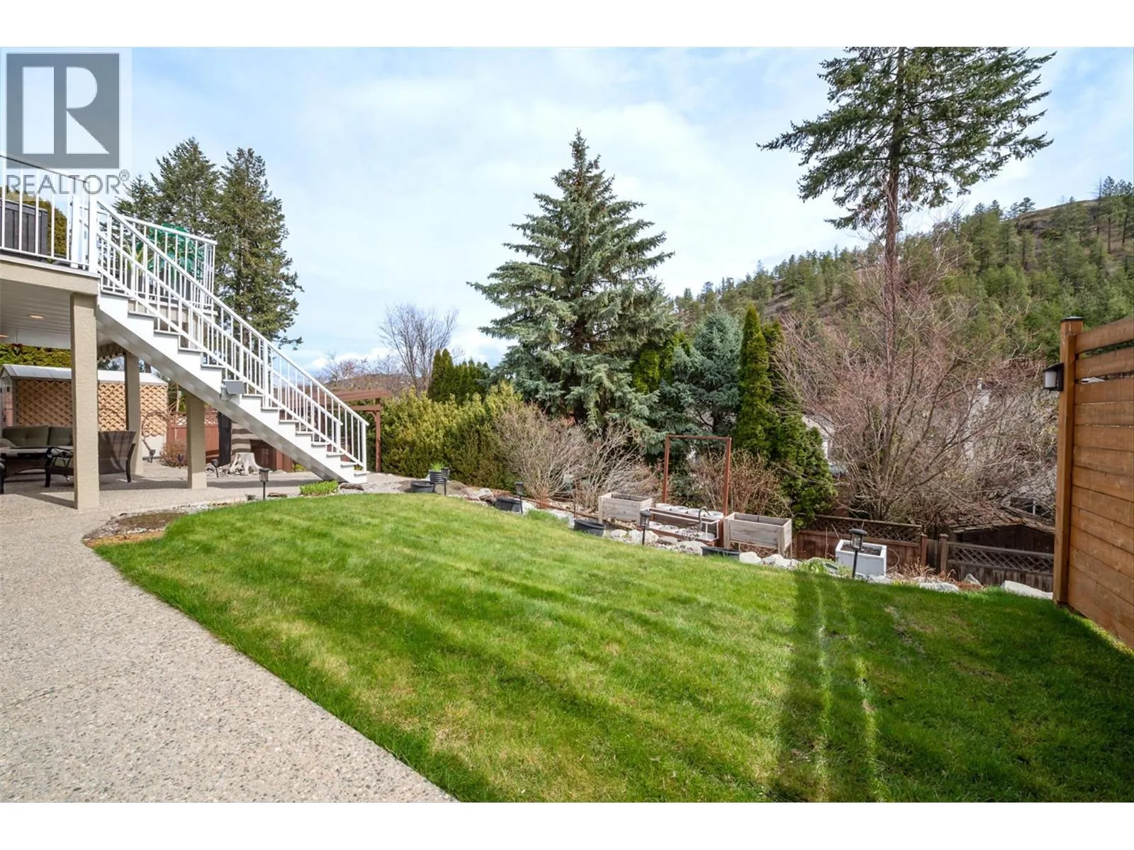 355 Woodpark Crescent