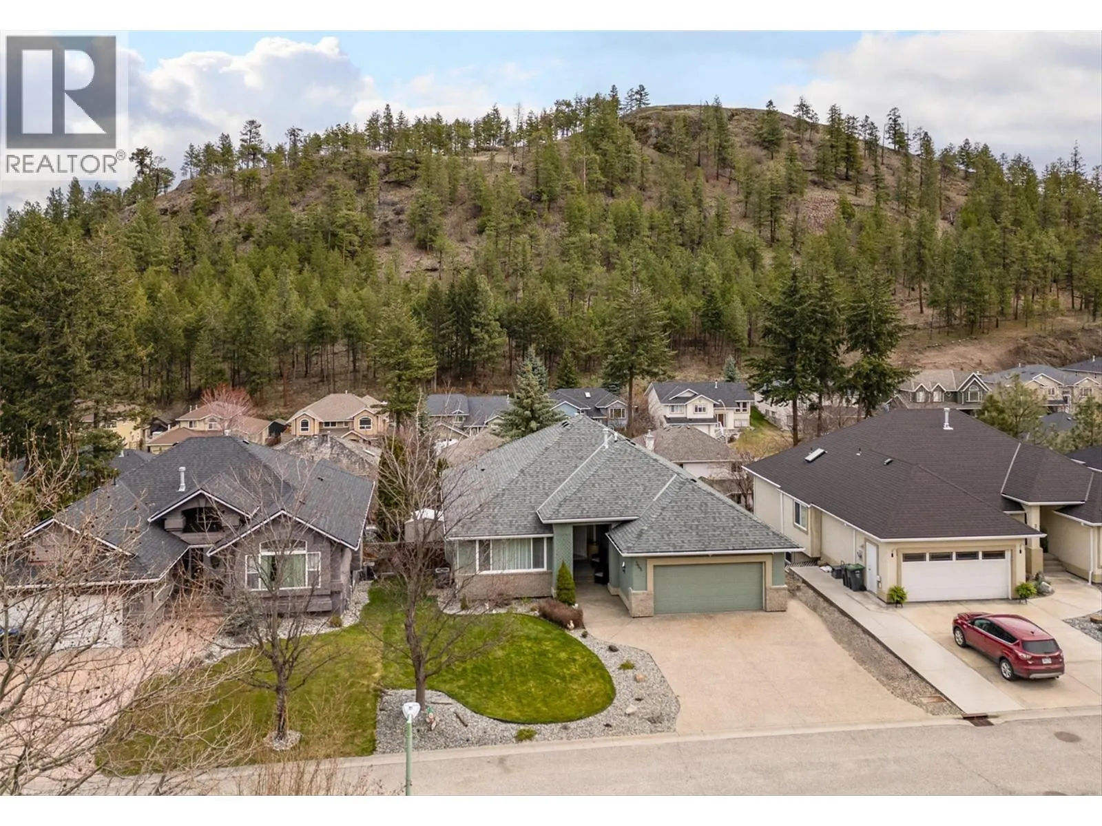 355 Woodpark Crescent